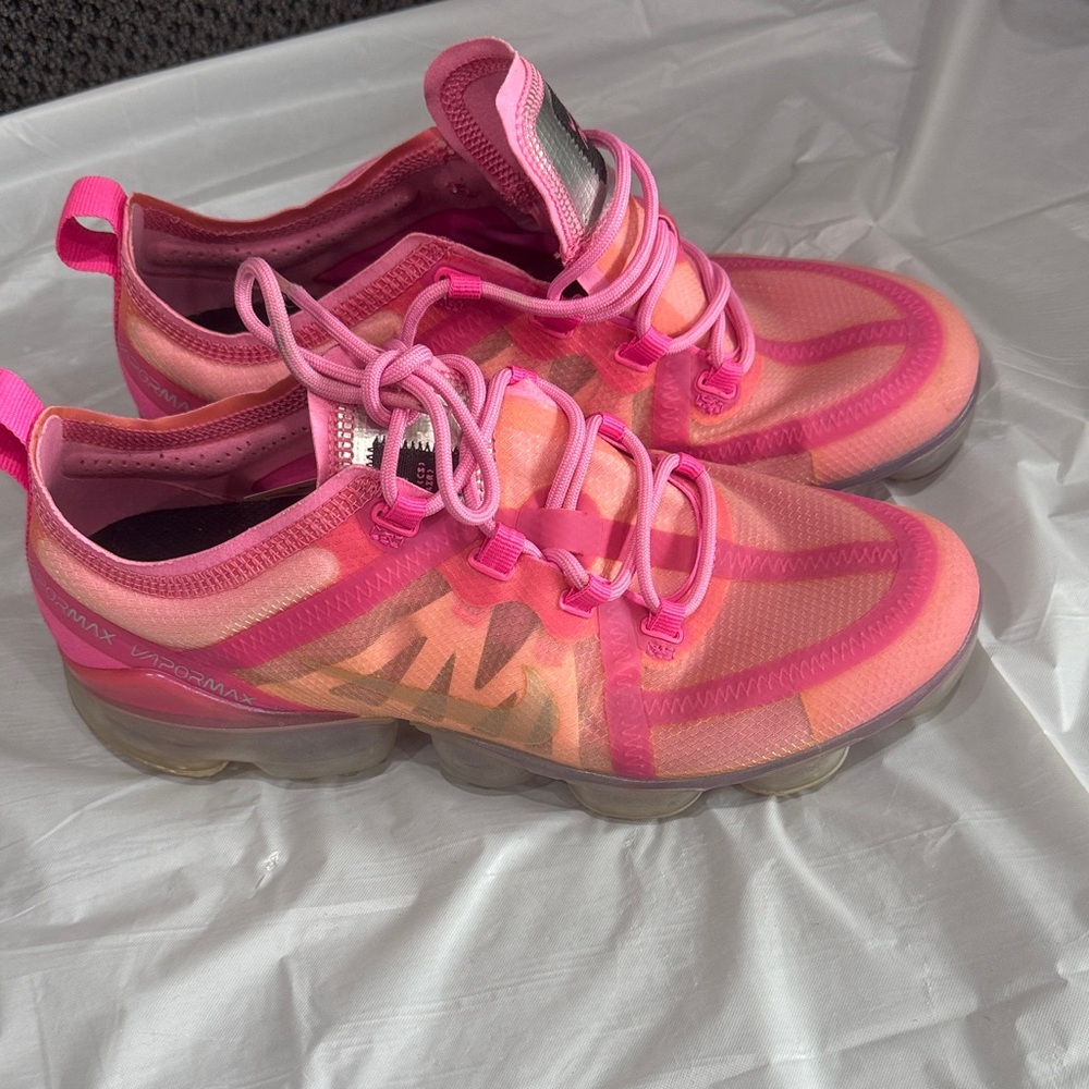 Nike Air VaporMax Pink Running Sneakers Women’s Size 8.5  Athletic Shoes